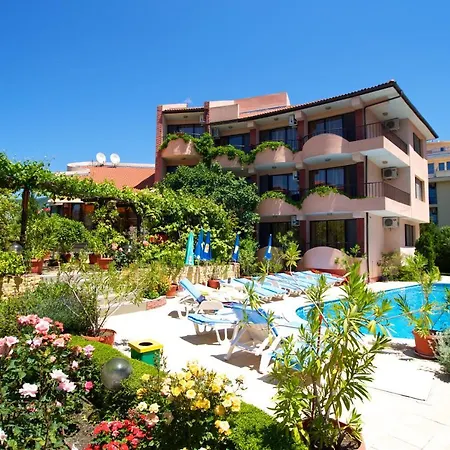 Family Rainbow Szálloda 2*