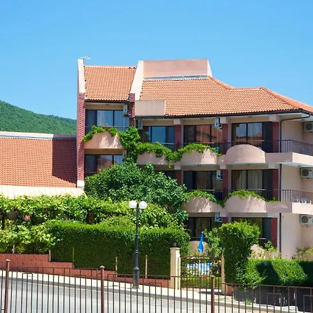 ホテル Family Rainbow スヴェティ・ヴラス