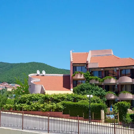 ホテル Family Rainbow