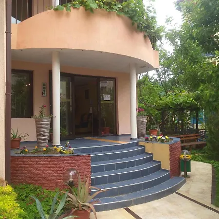 ホテル Family Rainbow